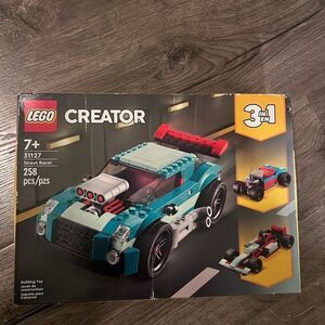 LEGO CREATOR 3 in 1: 31127 Street Racer - 258 Pieces